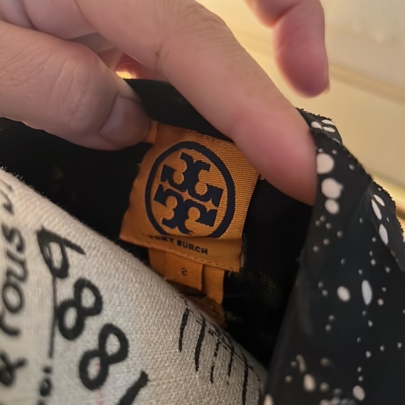 Tory Burch‎ Black space print ruffle silk top - Picture 6 of 6